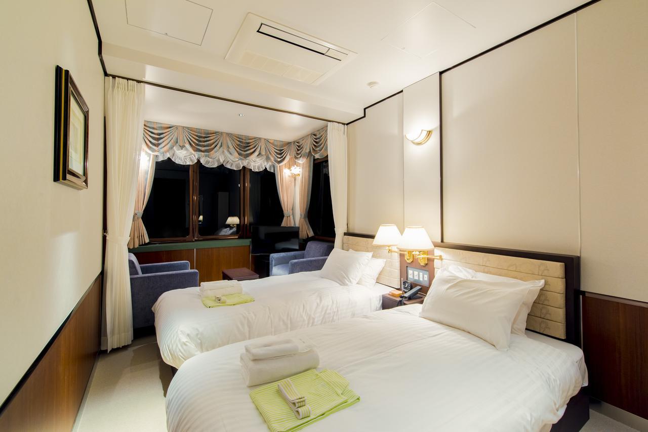First Cabin Station Abenoso Hotel Осака Екстериор снимка